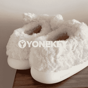 Gyzlar üçin gyş öý aýakgaplary.