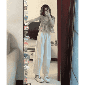 Gyz gelinler üçin niýetlenen komplekt eşikler.