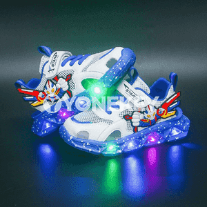 Oglan çagalar üçin basanoşka görnüşinde krasowka 