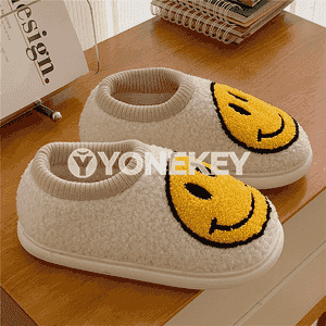 Gyzlar üçin gyş öý aýakgaplary.