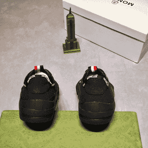 Erkekler üçin niýetlenen krasowka 