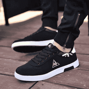 Erkekler üçin moda krasowkalar.