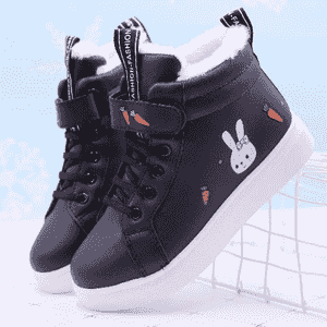 Gyz çagajyklar üçin niýetlenen ädik 