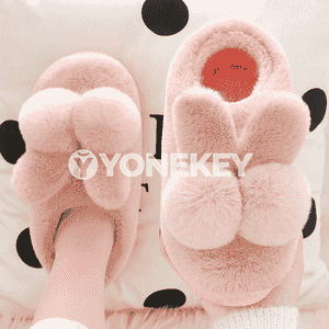 Gyzlar üçin niýetlenen sütükli mahmal şypbyk 