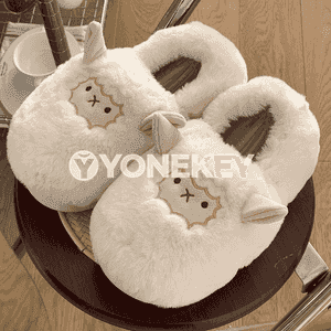 Gyşda ýakymly ýumşajyk öý aýakgaplary.