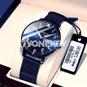 Oglanlar üçin awtomatiki sagat.