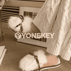 Zenanlar üçin ýyly mahmal şypbyklary