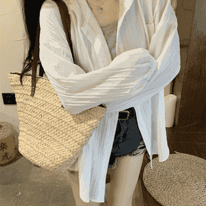 Zenanlar üçin niýetlenen köýnek 