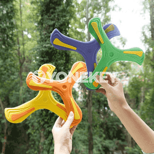 Çagajyklar üçin bumerang oýnawajy.