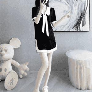 Gyzlar üçin niýetlenen komplekt kofta+şortik