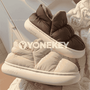 Gyzlar üçin gyş aýakgaplar.