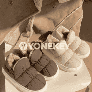 Gyzlar üçin gyş aýakgaplar.