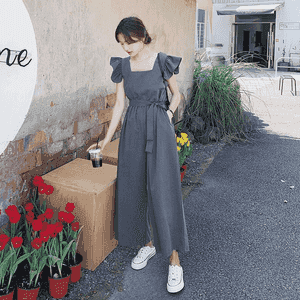 Zenanlar üçin niýetlenen kombinezon 