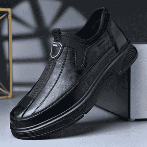 Oglanlar üçin täze tendensiýa owadan moda aýakgaplary.