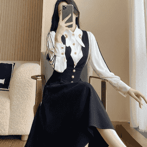 Gyzlar üçin niýetlenen komplekt sarafan+bluzka