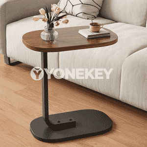 Owadan reňklerde kiçi stollar