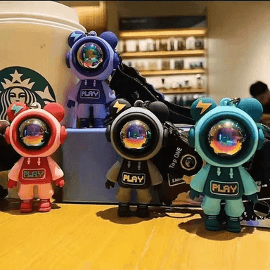 Kosmonawt şekiljikli açara dakylýan 