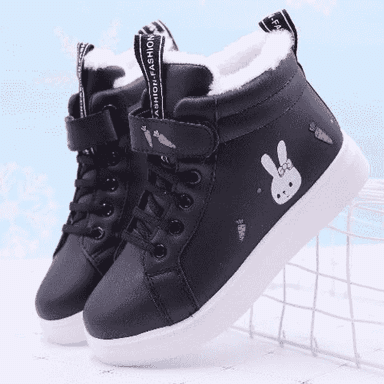 Gyz çagajyklar üçin niýetlenen ädik 