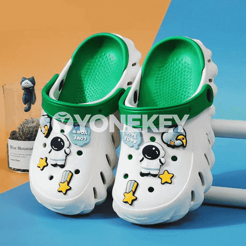 Oglanjyklar üçin öňi ýapyk şypbyk