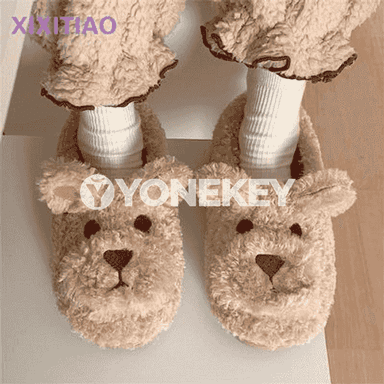 Gyzlar üçin ýumşajyk tüýlüje öý aýakgaplary.