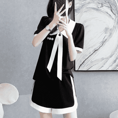 Gyzlar üçin niýetlenen komplekt kofta+şortik