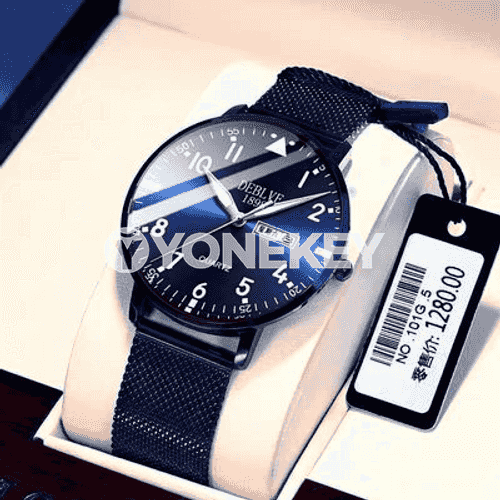 Oglanlar üçin awtomatiki sagat.