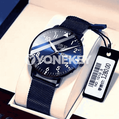 Oglanlar üçin awtomatiki sagat.