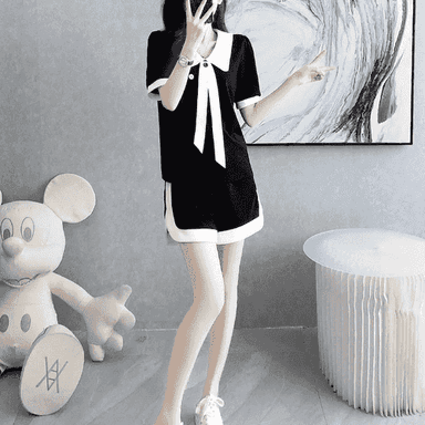 Gyzlar üçin niýetlenen komplekt kofta+şortik