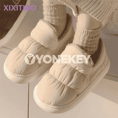 Gyzlar üçin gyş aýakgaplar.