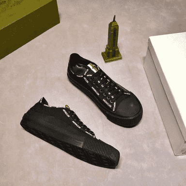 Erkekler üçin niýetlenen krasowka 