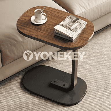 Owadan reňklerde kiçi stollar