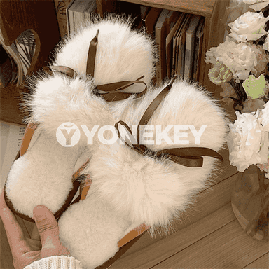 Zenanlar üçin ýyly mahmal şypbyklary