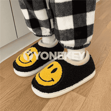 Gyzlar üçin gyş öý aýakgaplary.