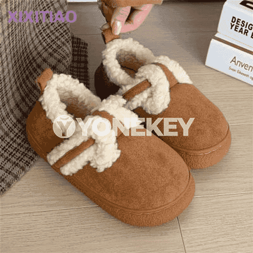 Gyzlar üçin gyş öý aýakgaplar.