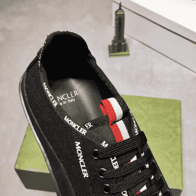 Erkekler üçin niýetlenen krasowka 