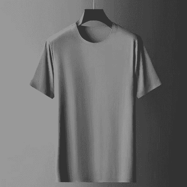 Erkekler üçin futbolka.