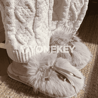 Zenanlar üçin ýyly mahmal şypbyklary