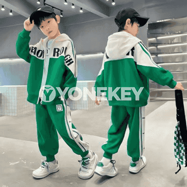 Oglan çagalar üçin komplekt eşik 