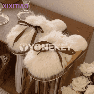 Zenanlar üçin ýyly mahmal şypbyklary