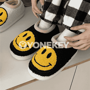 Gyzlar üçin gyş öý aýakgaplary.