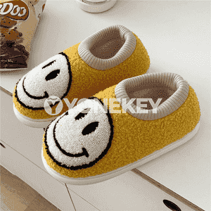 Gyzlar üçin gyş öý aýakgaplary.